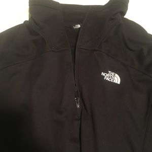 Black quarter zip north face pullover size XL